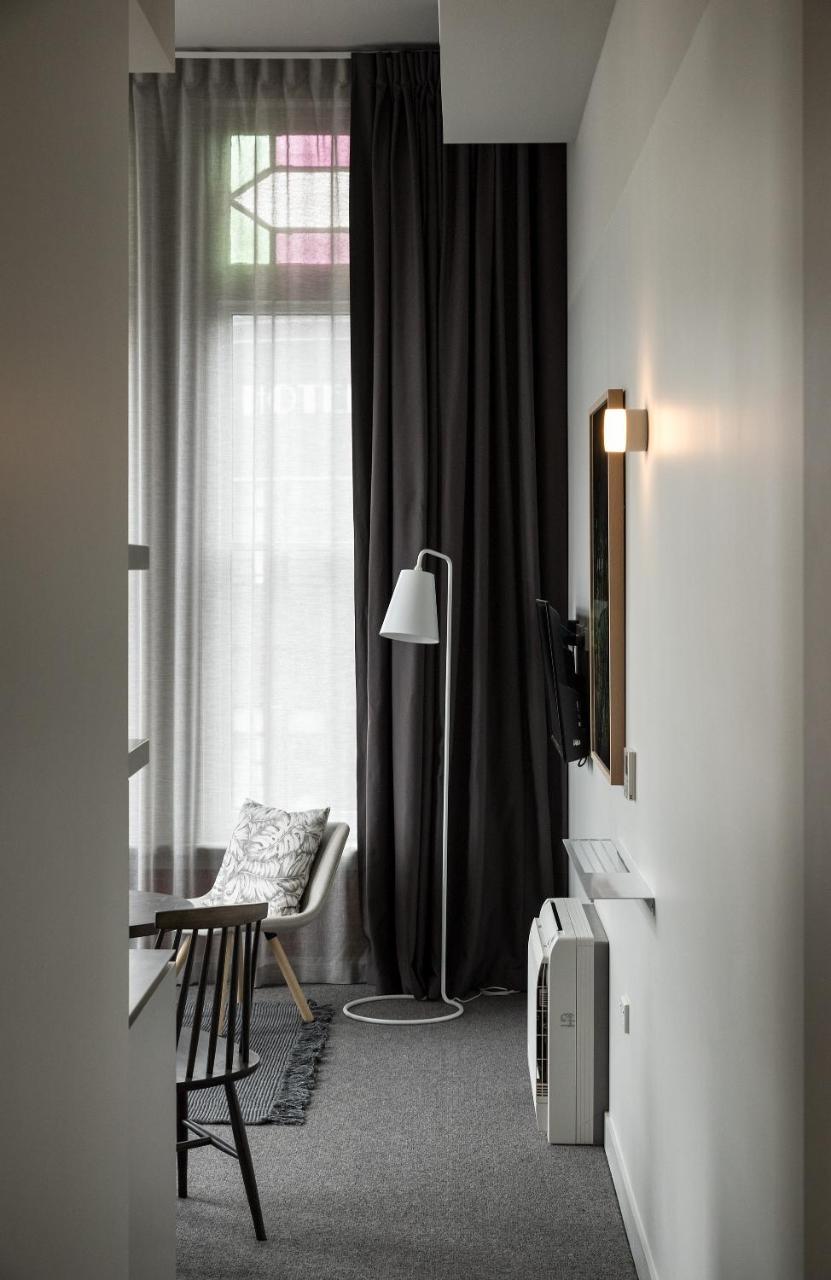 The Chamberson Hotel Dunedin Exterior foto Wall light