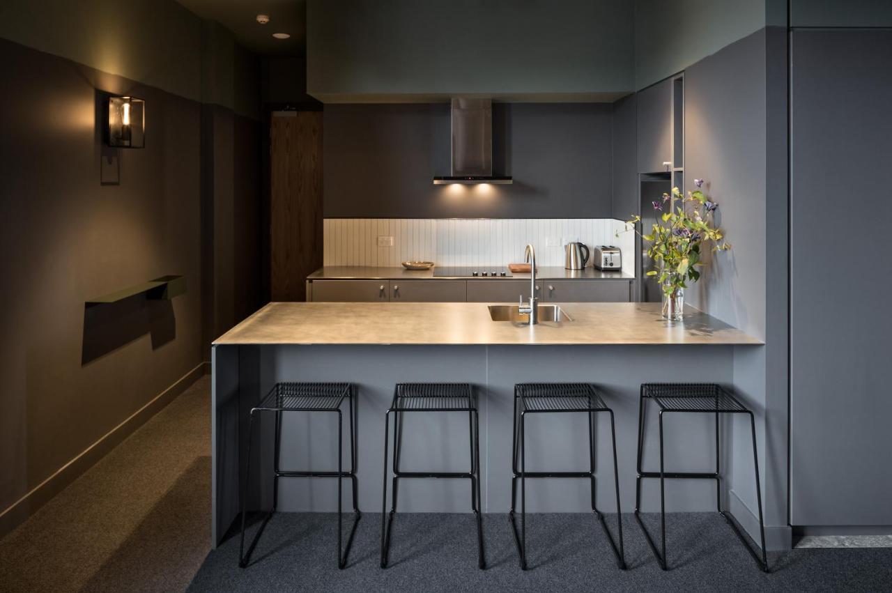 The Chamberson Hotel Dunedin Exterior foto A kitchen in a student apartment at the University of Sheffield